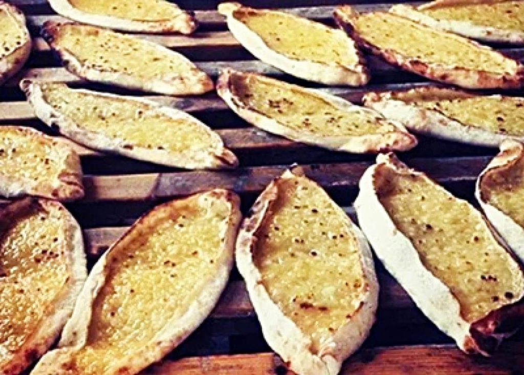 Şekerli Peynir Böreği