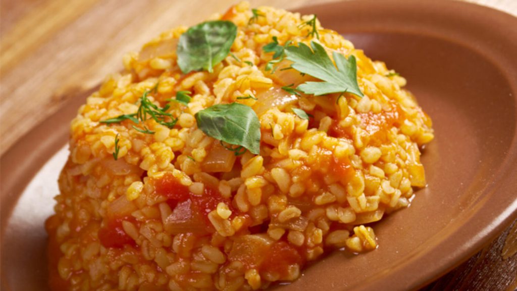 Domatesli Bulgur Pilavı