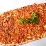 Sarımsaklı Lahmacun