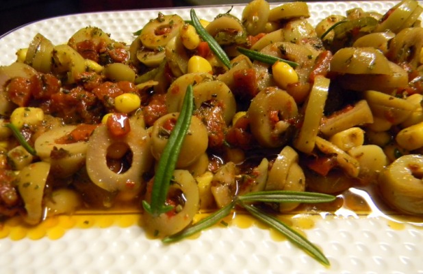 Yeşil Zeytin Piyazı (1)