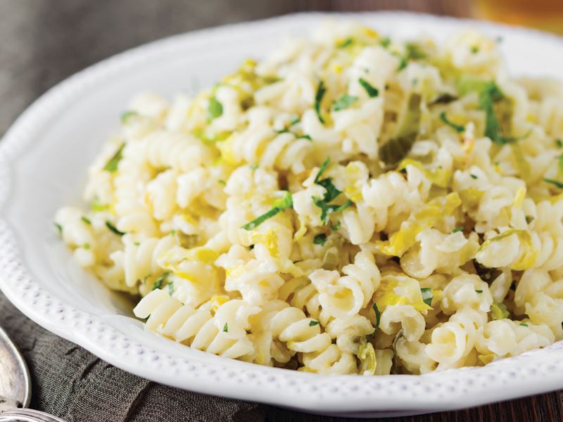 Keçi peynirli ve Brüksel lahanalı makarna tarifi