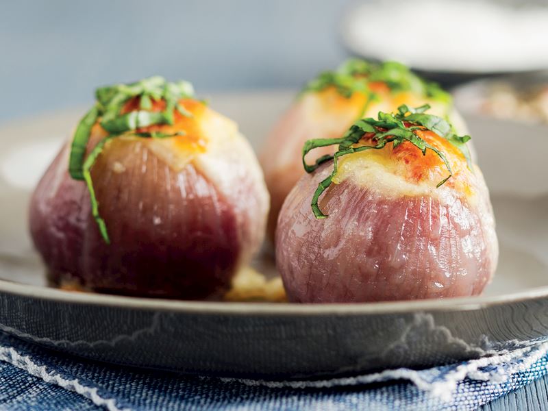 Patatesli ve peynirli soğan dolması tarifi