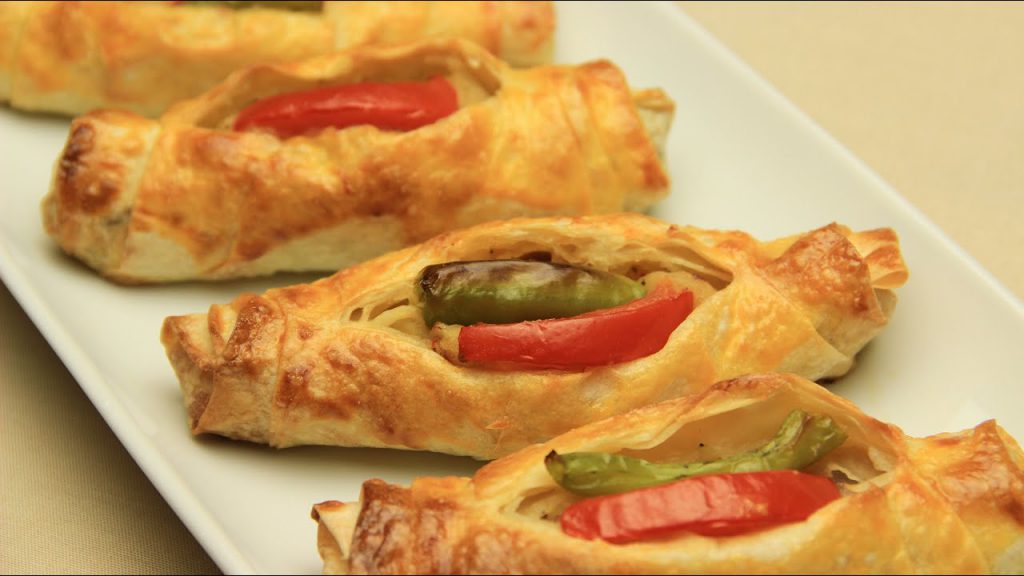 Kıymalı karnıyarık börek tarifi