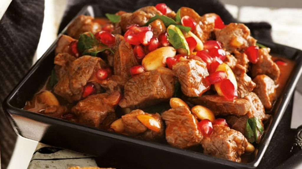 Narlı ve Bademli Kuzu Eti Tarifi