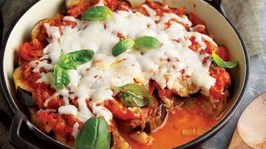 Peynirli ve Domatesli Patlıcan Yemeği Tarifi