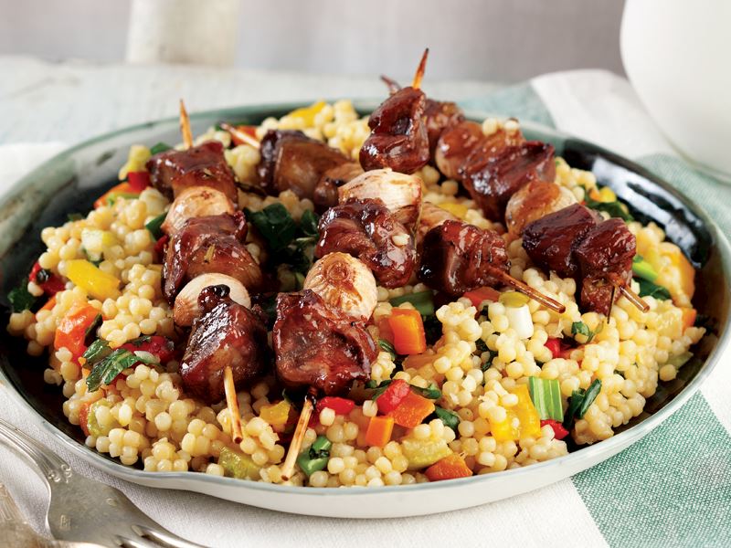 Sebzeli Kuskuslu Kuzu Şiş Tarifi