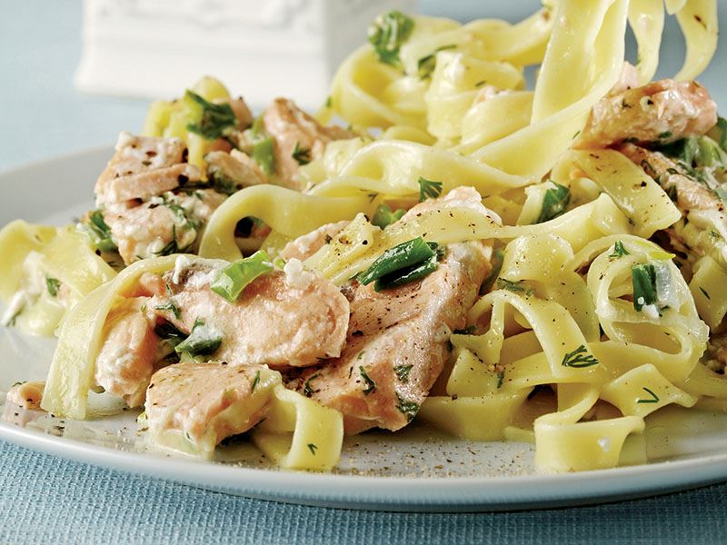 Somonlu ve kremalı makarna tarifi