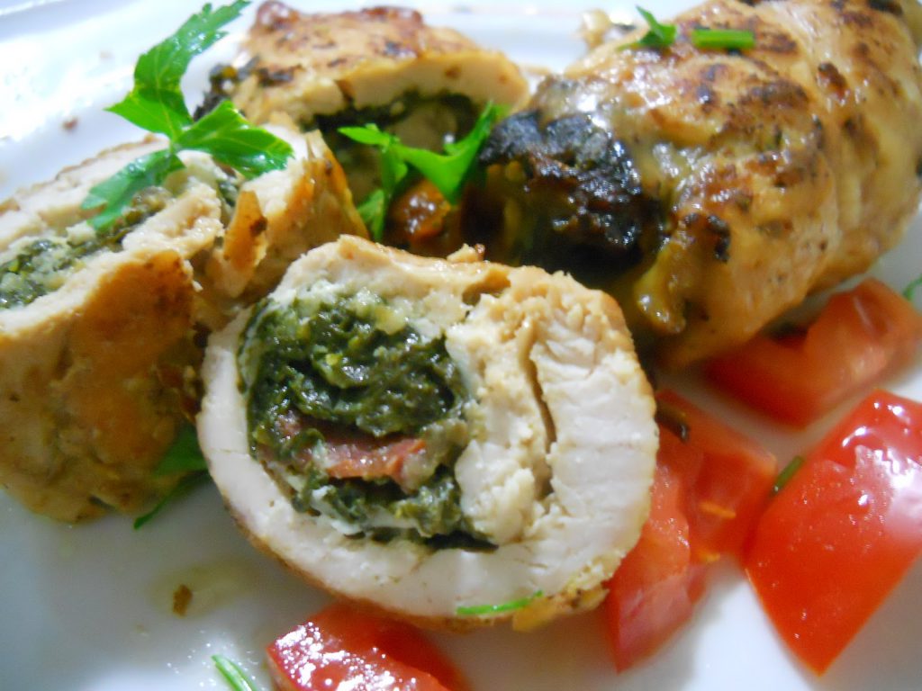 Brokolili Tavuklu Milföy Sarma