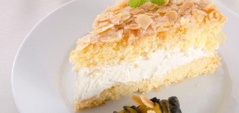 Bienenstich (Arı Sokması Pastası)