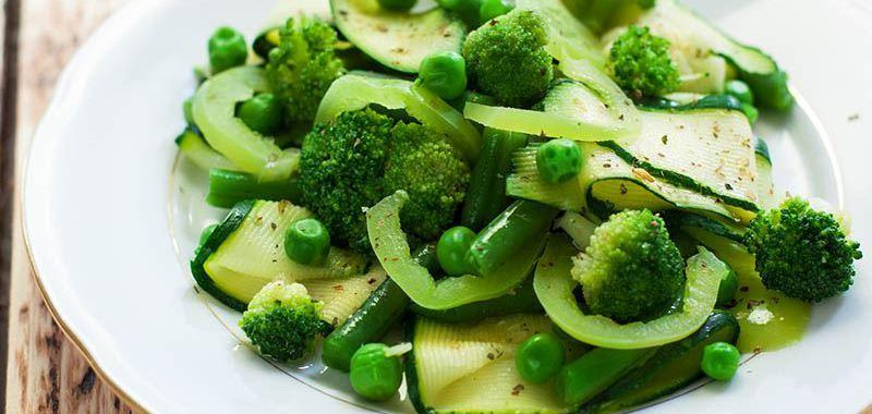 Brokolili Diyet Salata