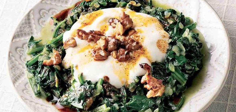 Cevizli Ispanak Borani