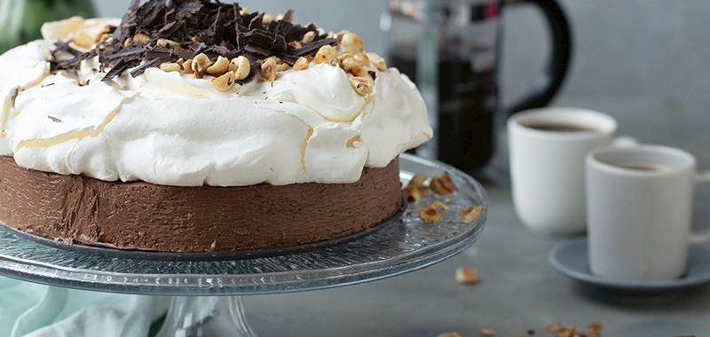 Donmuş Çi̇kolatali Pavlova