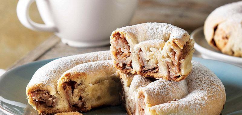 Elmalı El Açması Börek