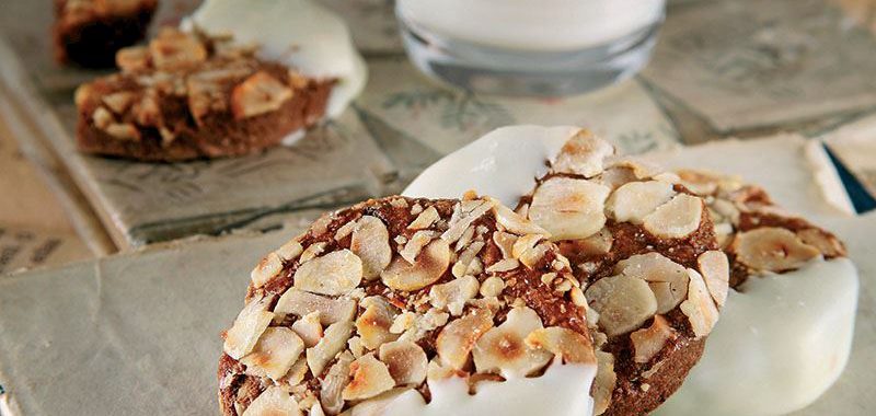 Fındıklı Ve Beyaz Çikolatalı Kurabiye