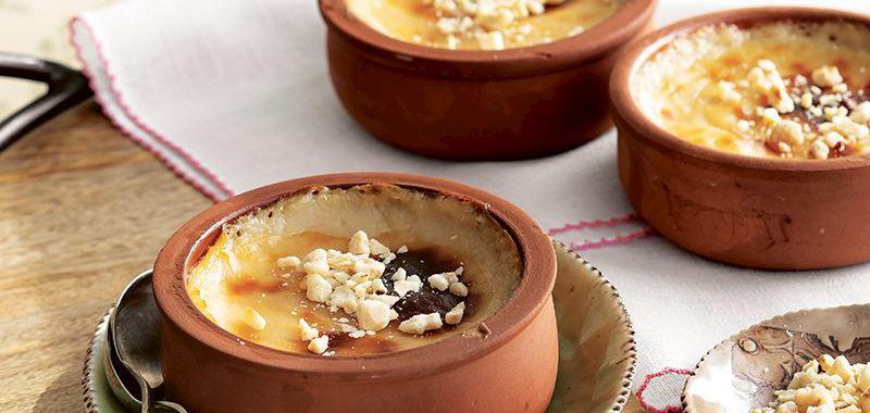 Güveçte Süt Helvasi