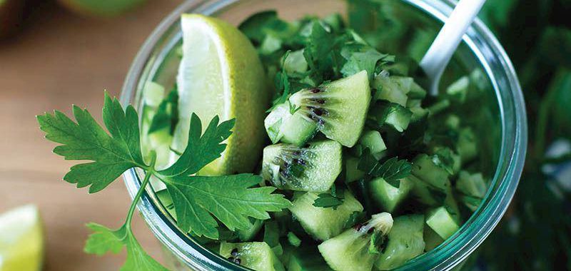 Hafif Ekşili Yeşil Salata