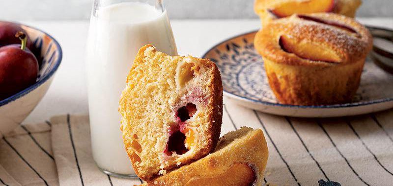 İrmikli Ve Erikli Kek