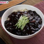 Jajangmyeon (Siyah Fasulyeli Erişte)