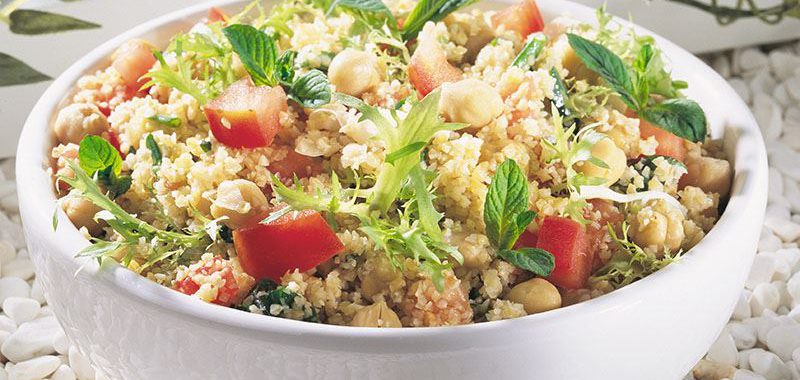 Nohutlu Bulgur Salatası