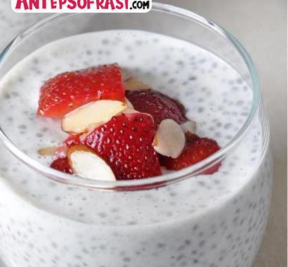 Çilekli Chia Puding Tarifi
