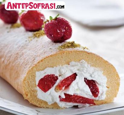 Çilekli Rulo Pasta Tarifi