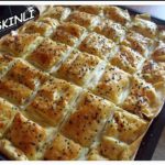 Mantarli Kasarli Yufkali Milföylü Börek Tarifi