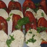 Marine Edilmis Biberli Mozzarella Salatasi Tarifi