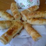 Peynirli Islak Börek.. Tarifi