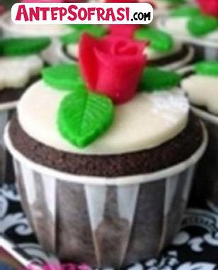 Süslü Kekler Tarifi